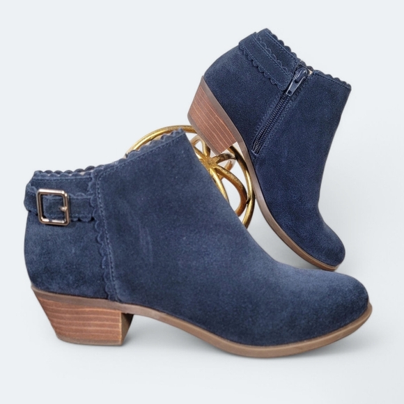 Crown and Ivy Kaylen Women's Blue Ankle Boots Scalloped Edges Size 6 - Picture 1 of 15